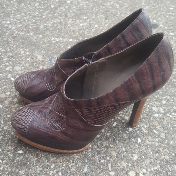 BCBG Max Azria Leather Platform Ankle Boots 9.5 - Picture 2 of 8